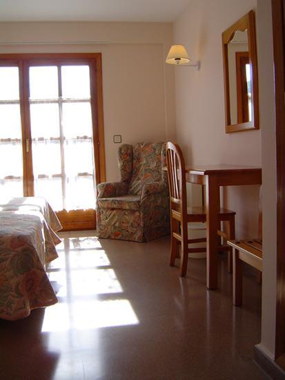Puente La Reina de Jaca Hotel Anaya חדר תמונה